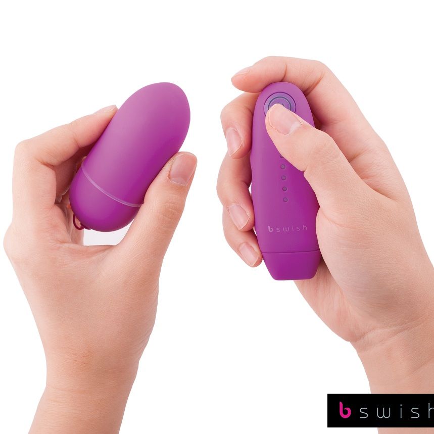B Swish Bnaughty Classic Unleashed Proiettile Vibrante con Telecomando Lilla – immagine 5