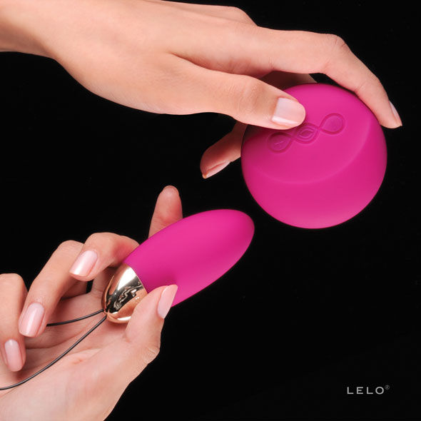 LELO Lyla 2 Insignia Design Edition Ovetto Vibrante con Telecomando Cerise – immagine 10
